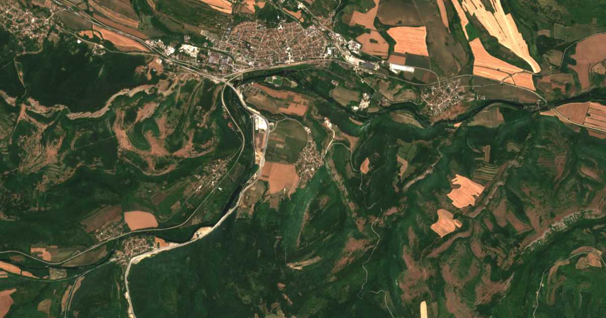 Satellitenkarte von Dǎrmanci