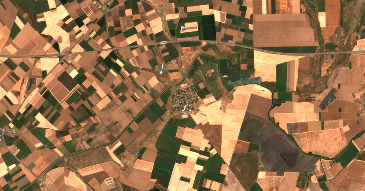 Satellitenkarte von Čarda
