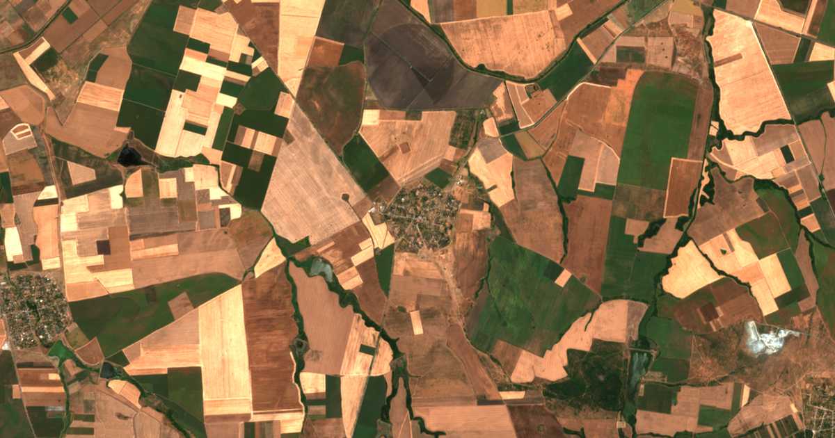 Satellitenkarte von Džinot