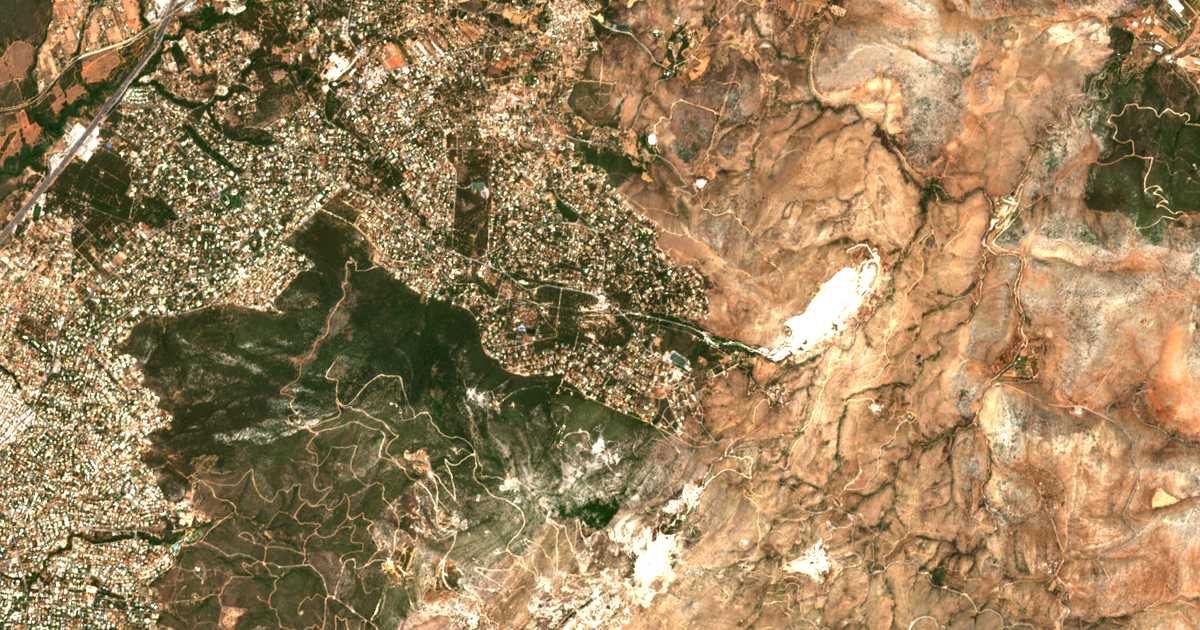 Satellitenkarte von Diónysos