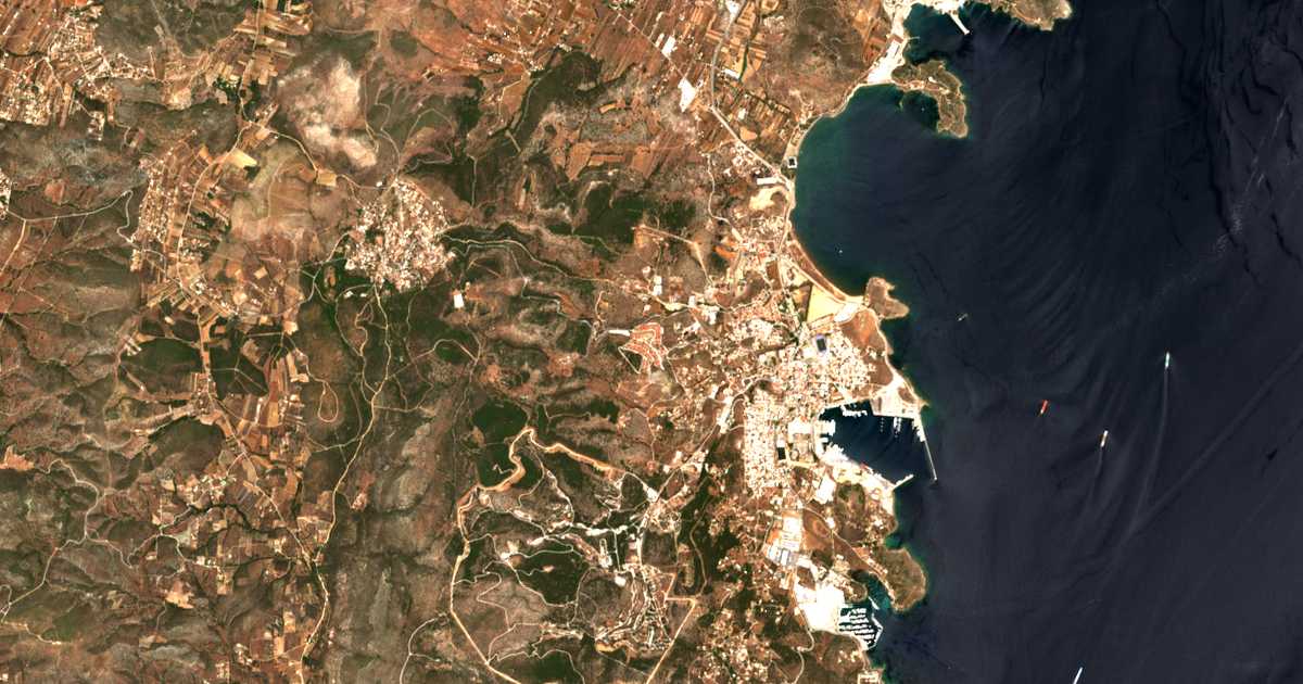 Satellitenkarte von Ergatikés Katoikíes - Ágios Ioánnis Róssos
