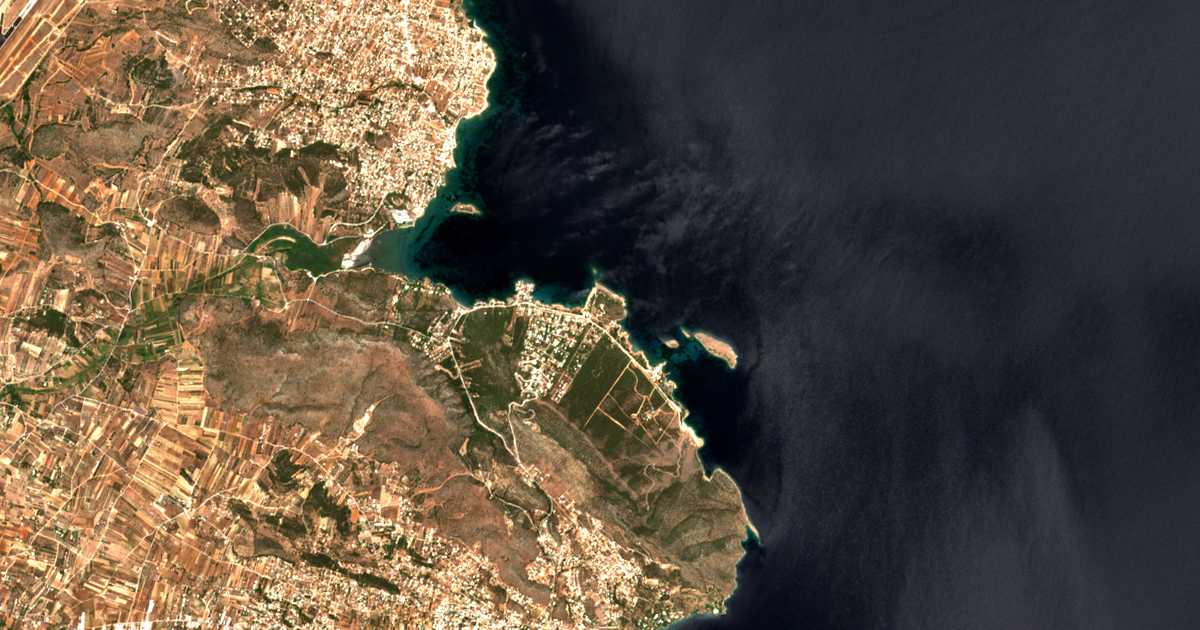 Satellitenkarte von Chamoliá