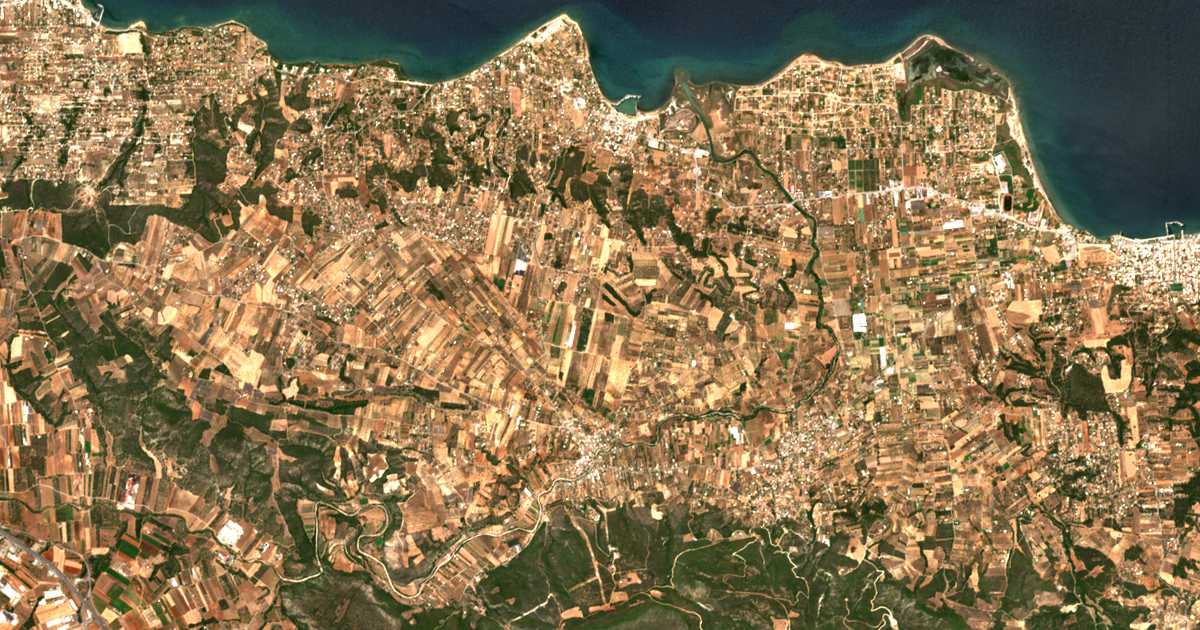 Satellitenkarte von Ágios Athanásios