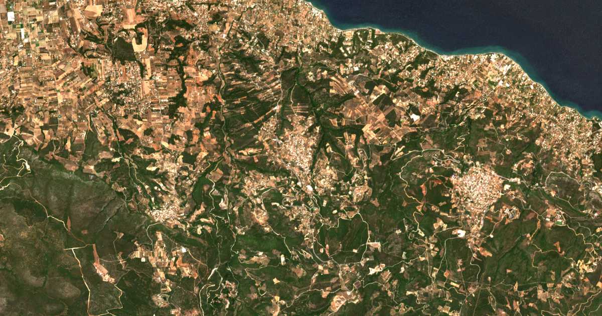 Satellitenkarte von Markópoulon