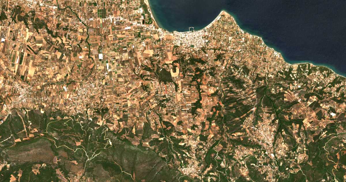 Satellitenkarte von Néa Politeía