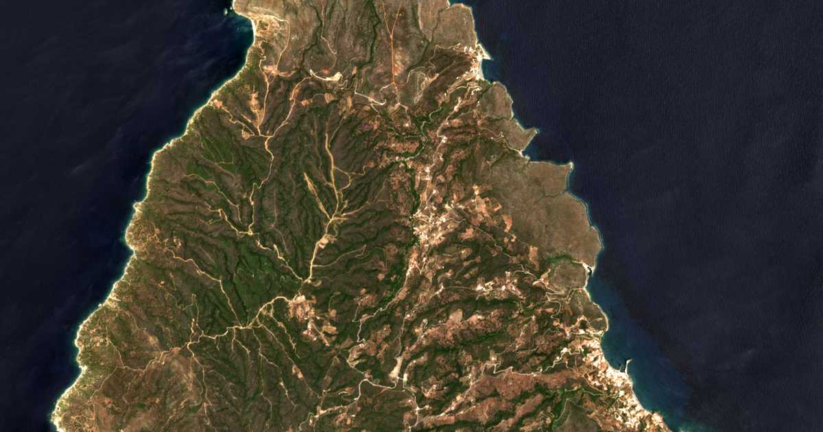 Satellitenkarte von Karavás