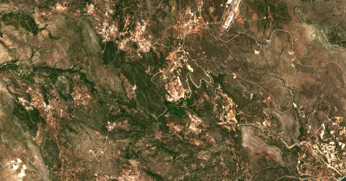 Satellitenkarte von Mitáta