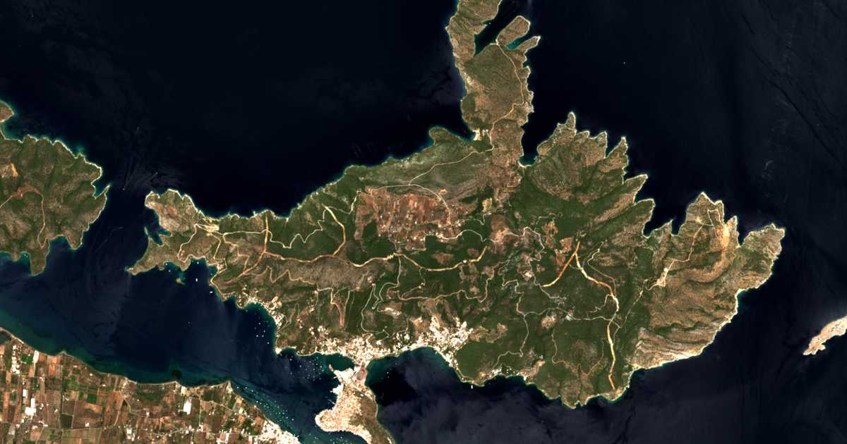 Satellitenkarte von Ágios Nektários