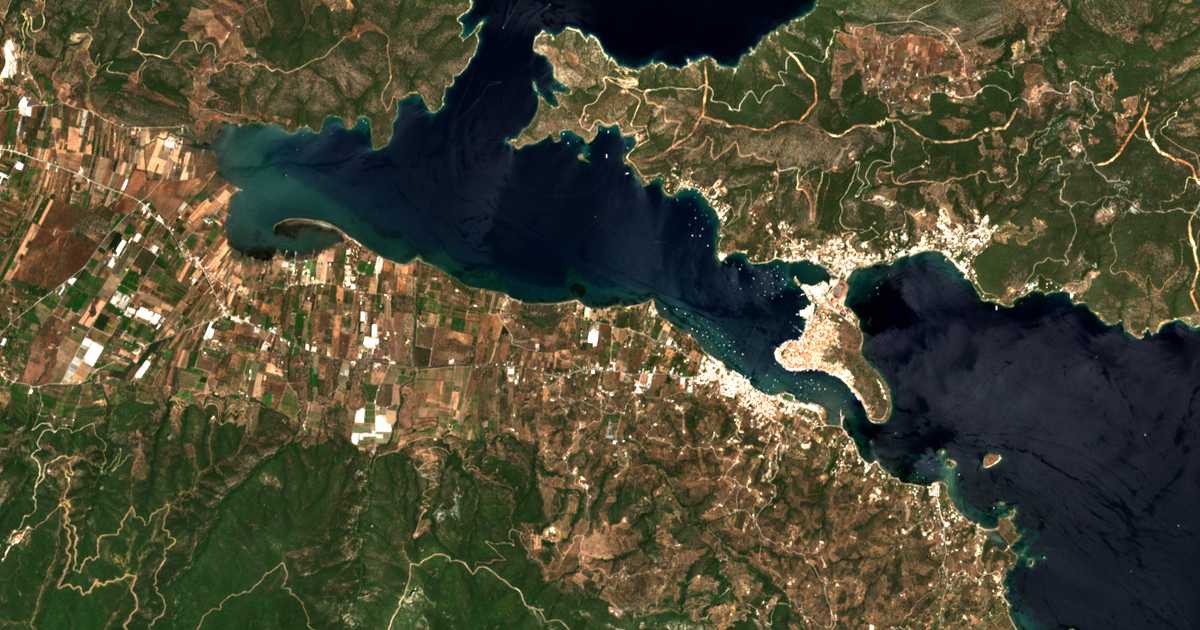 Satellitenkarte von Agía Sotíra