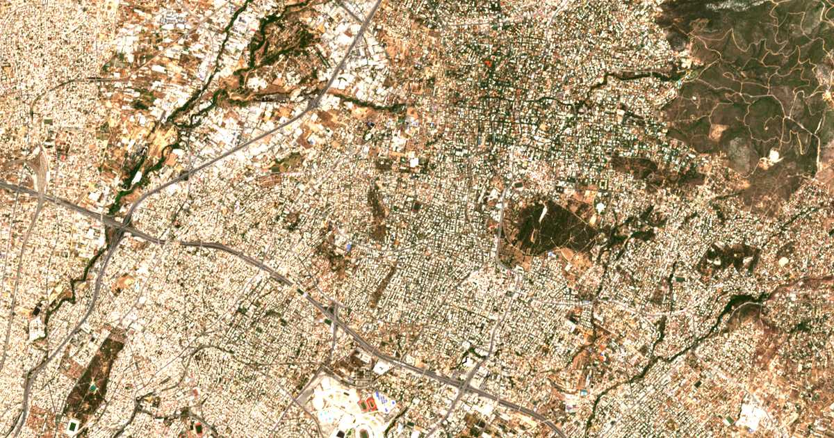 Satellitenkarte von Péfki