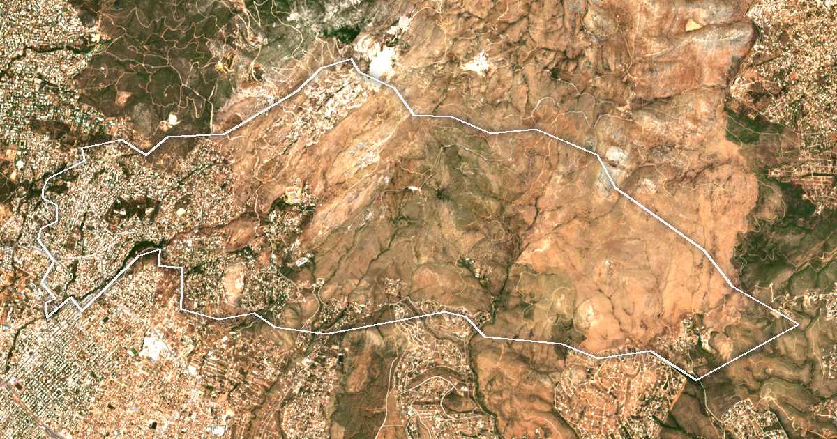Satellitenbild mit eingezeichneter Grenze: Dímos Pentélis
