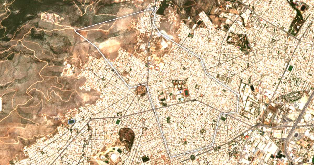 Satellitenbild mit eingezeichneter Grenze: Korydallos
