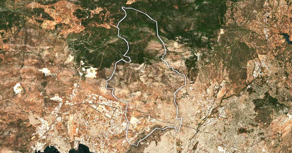 Satellitenbild mit eingezeichneter Grenze: Fyli