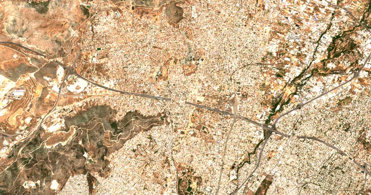 Satellitenkarte von Zefýrion