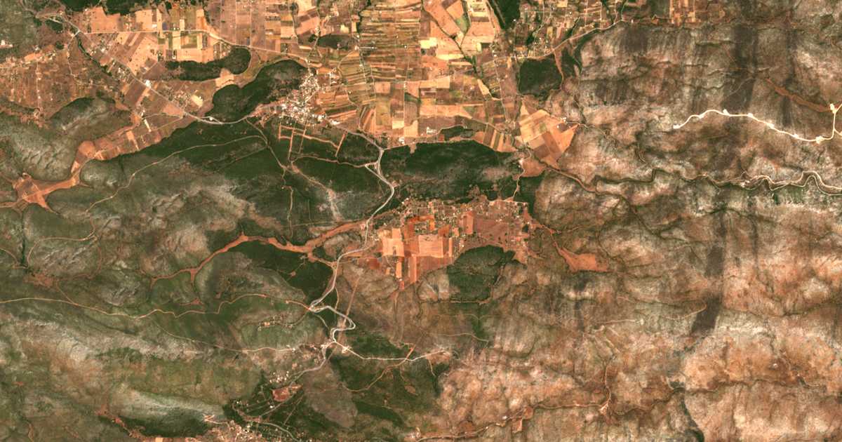 Satellitenkarte von Pournári
