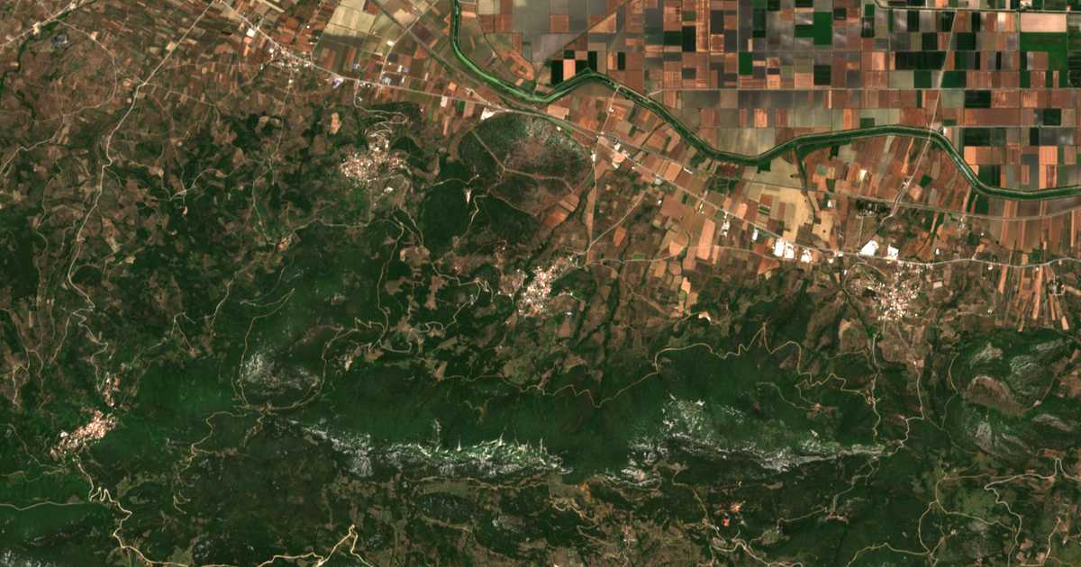 Satellitenkarte von Ypsilandis