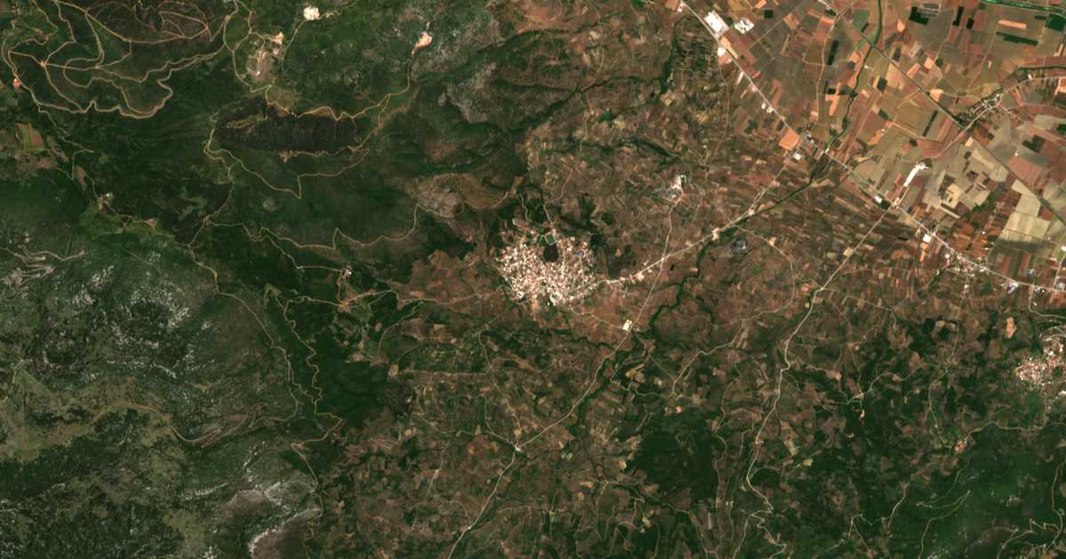 Satellitenkarte von Ágios Geórgios
