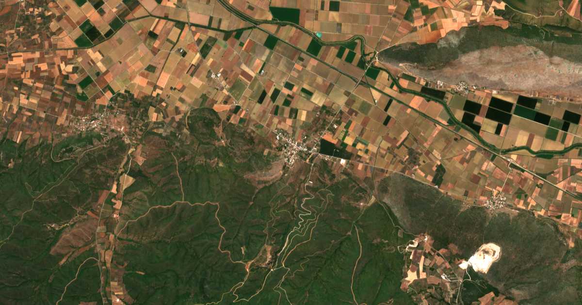 Satellitenkarte von Chaironeia