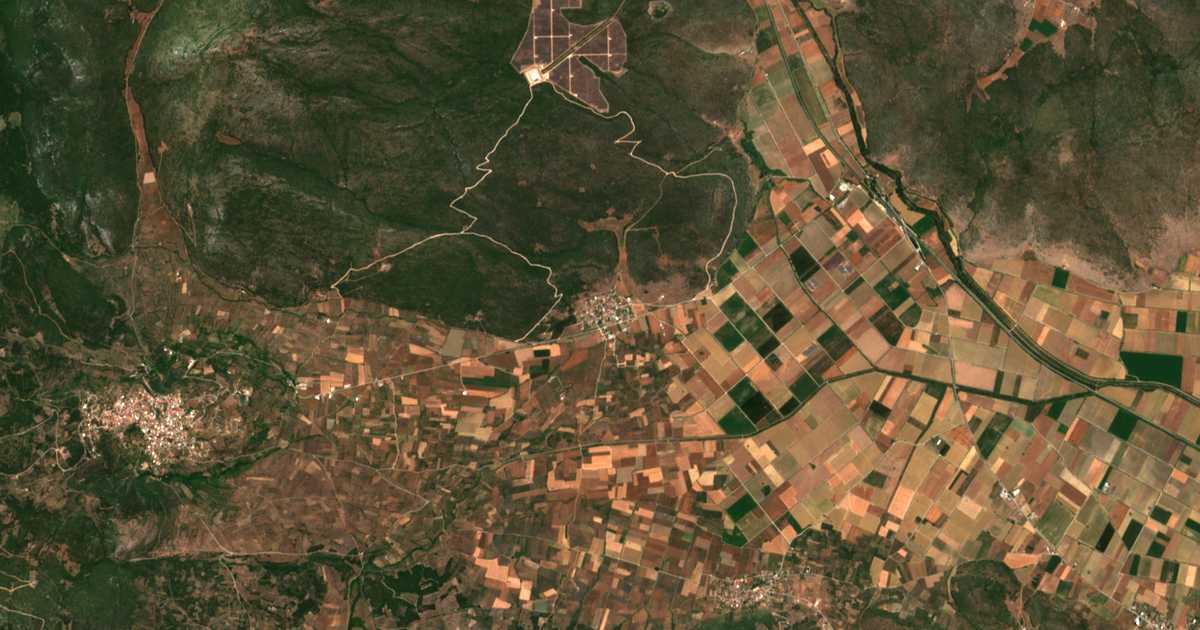 Satellitenkarte von Mavronérion