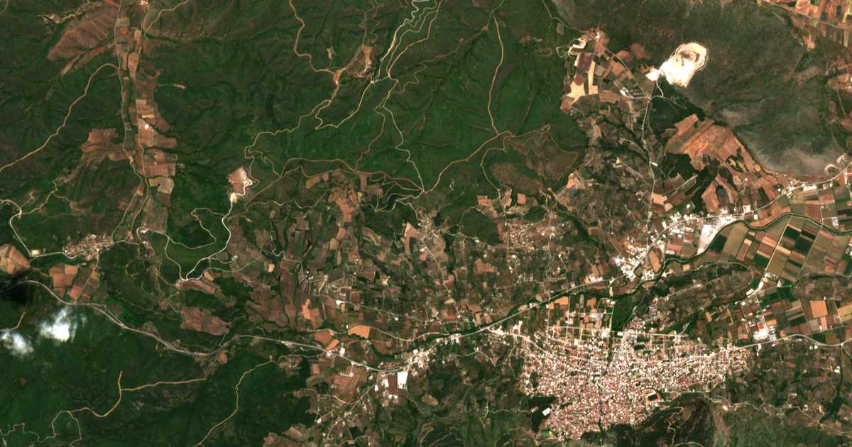 Satellitenkarte von Tzimaíika
