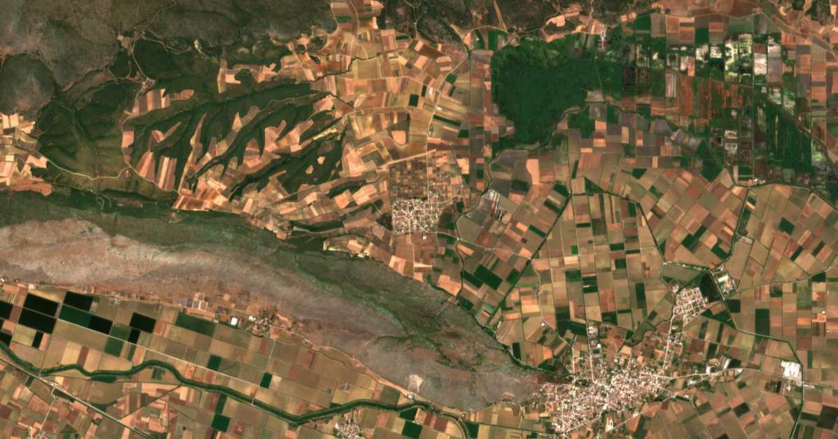Satellitenkarte von Diónysos