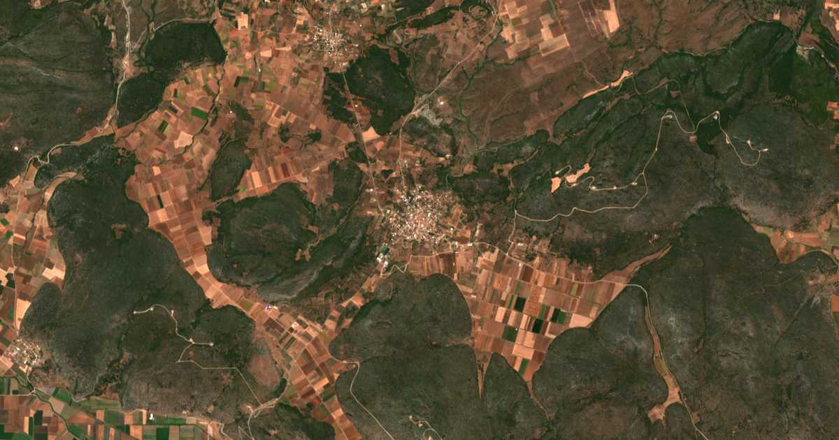 Satellitenkarte von Pávlos