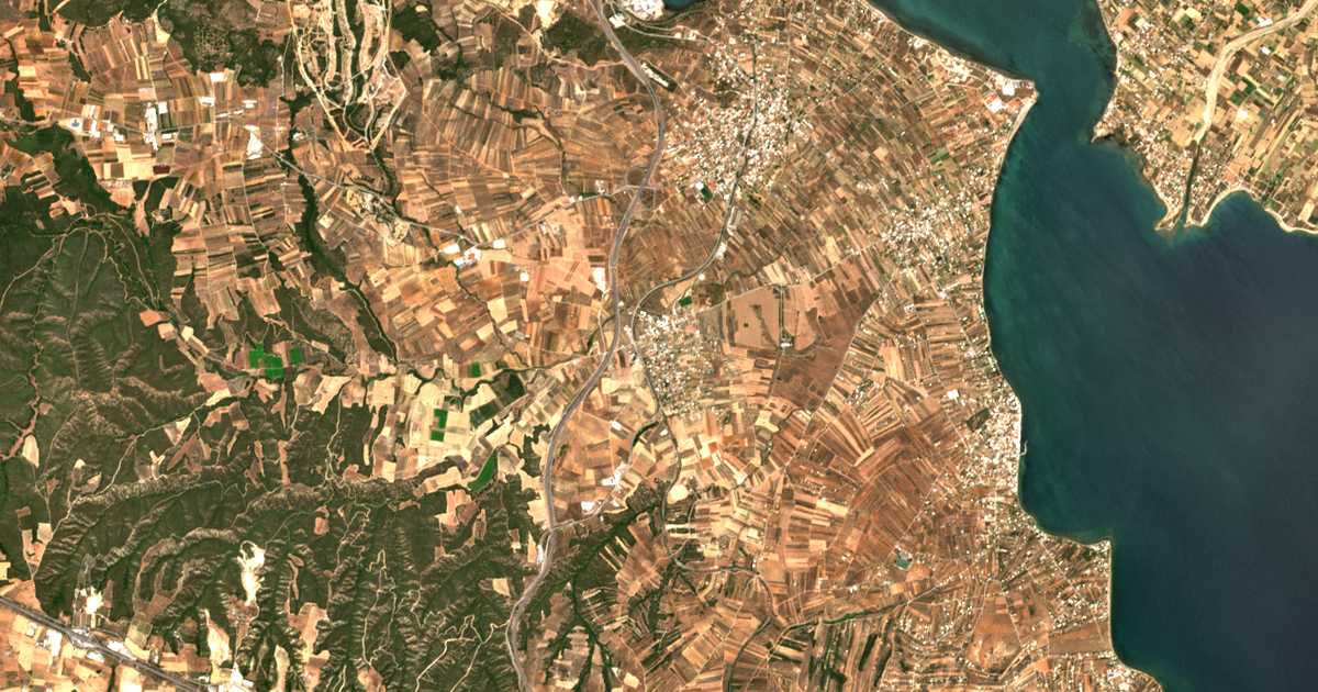 Satellitenkarte von Kalochóri - Panteíchi