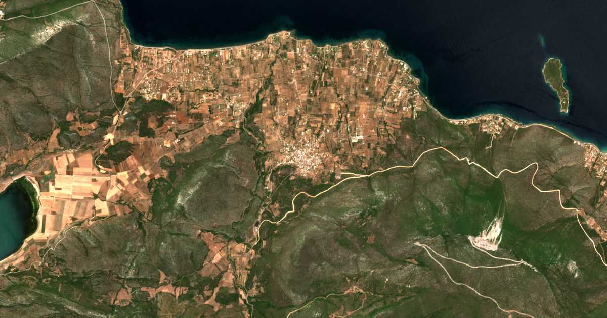Satellitenkarte von Loukísia
