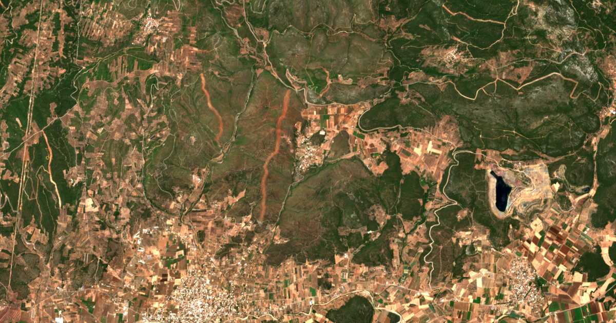 Satellitenkarte von Makrymálli