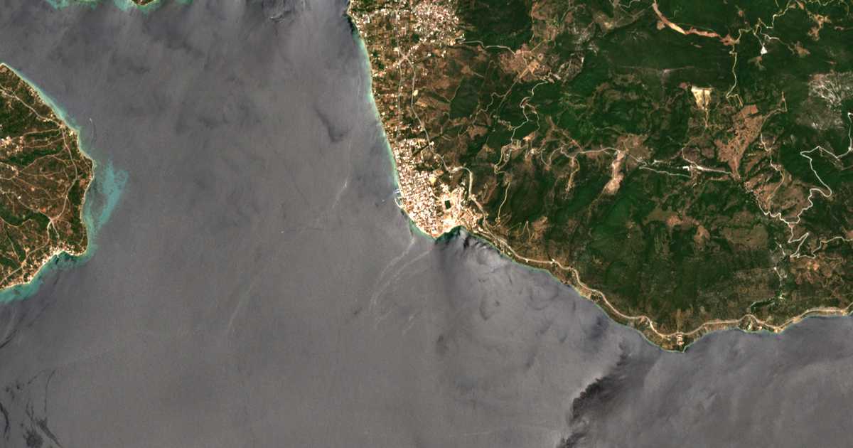 Satellitenkarte von Loutra Edipsou
