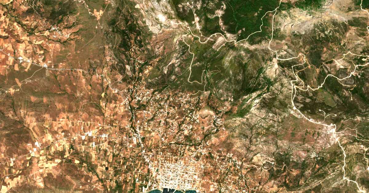 Satellitenkarte von Mekounída