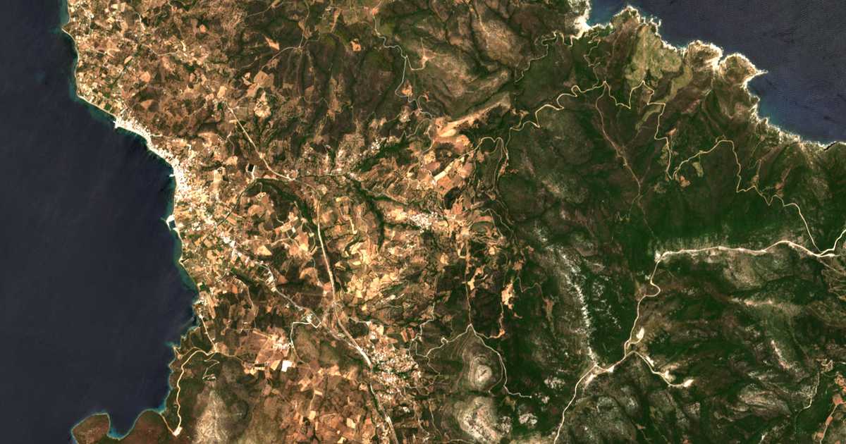 Satellitenkarte von Zoodóchos Pigí
