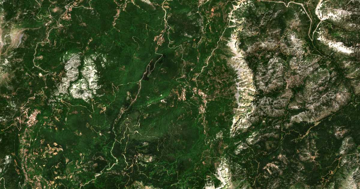 Satellitenkarte von Ágioi Apóstoloi