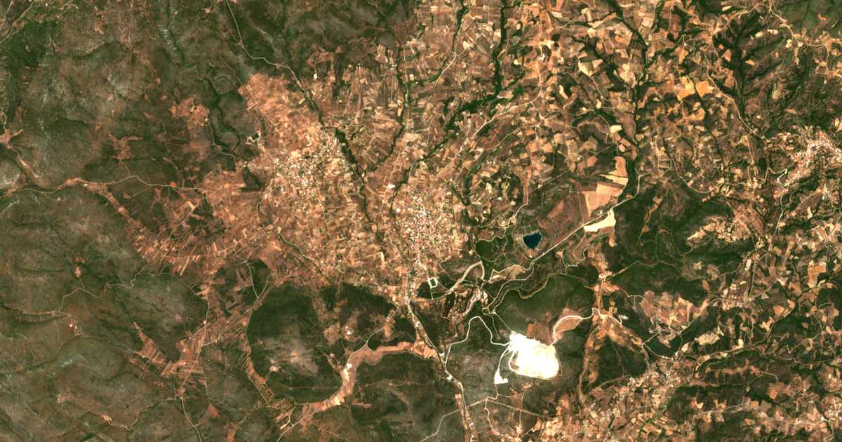 Satellitenkarte von Ágios Loukás