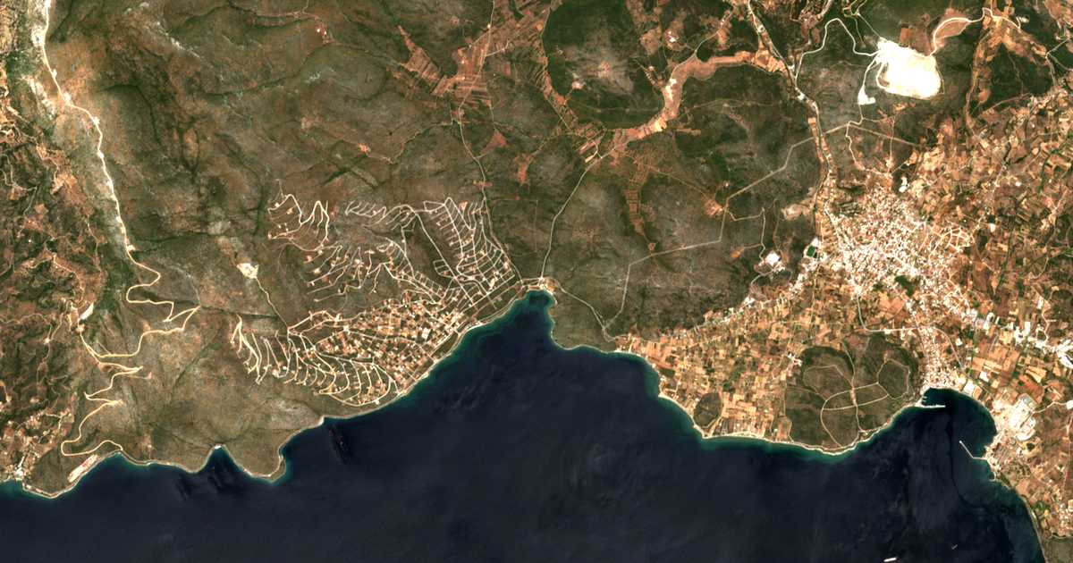 Satellitenkarte von Aktí Niréos