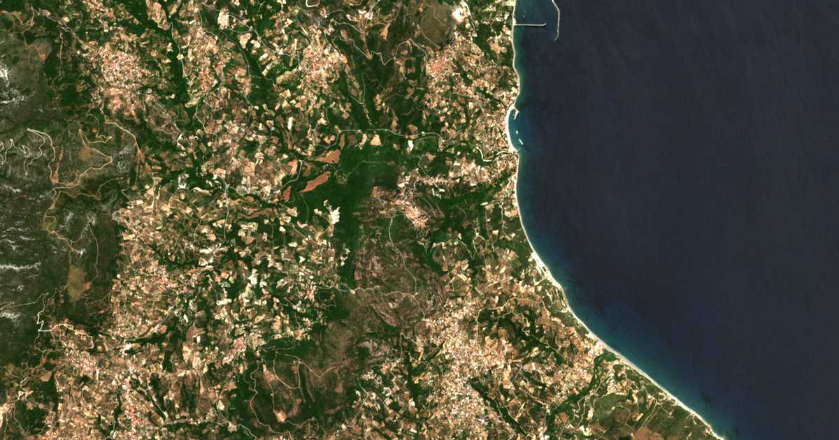 Satellitenkarte von Áno Potamiá