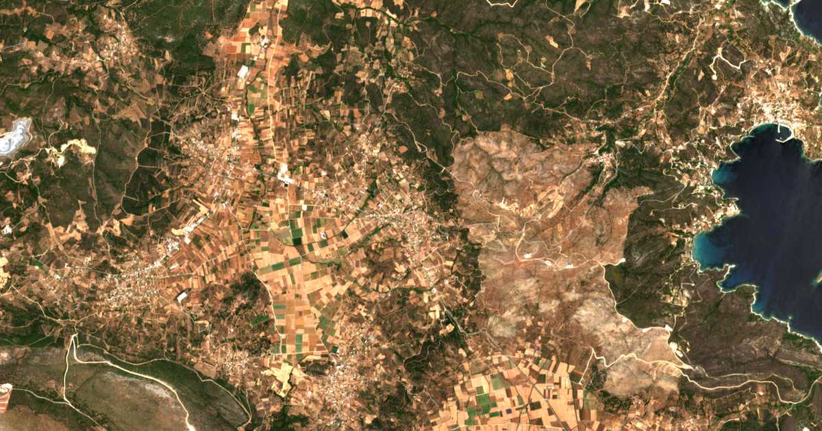 Satellitenkarte von Kriezá