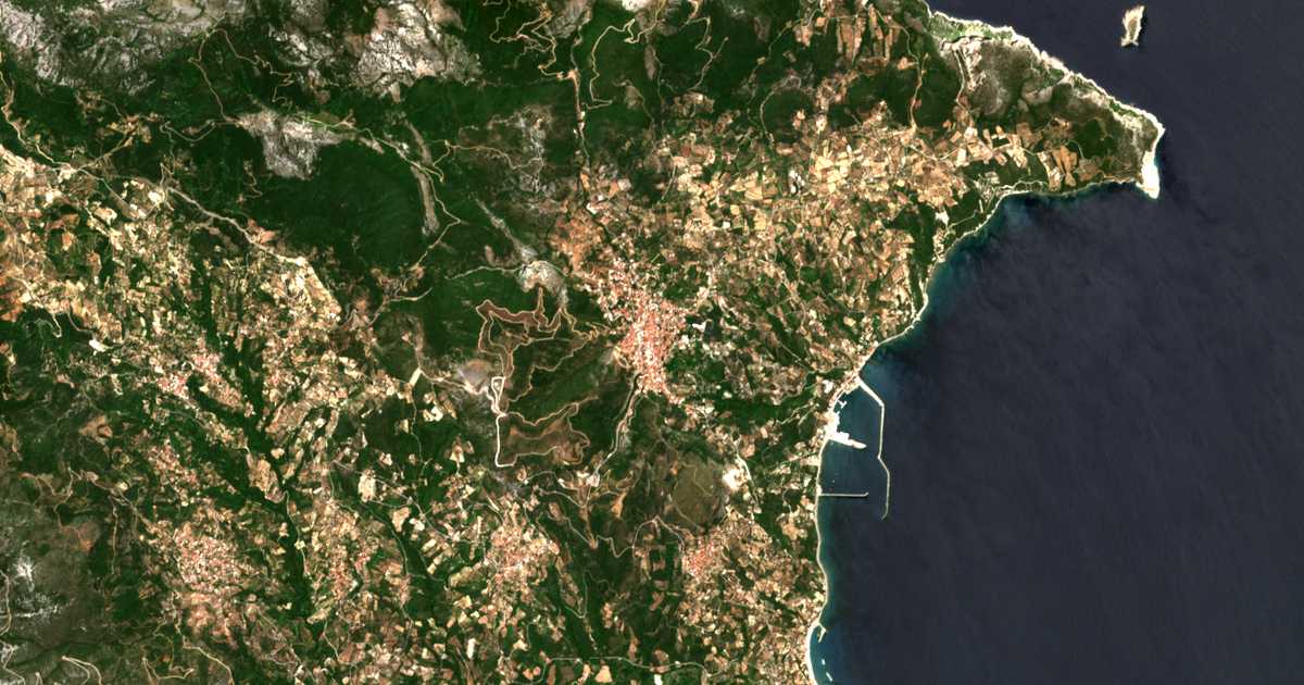 Satellitenkarte von Kymi