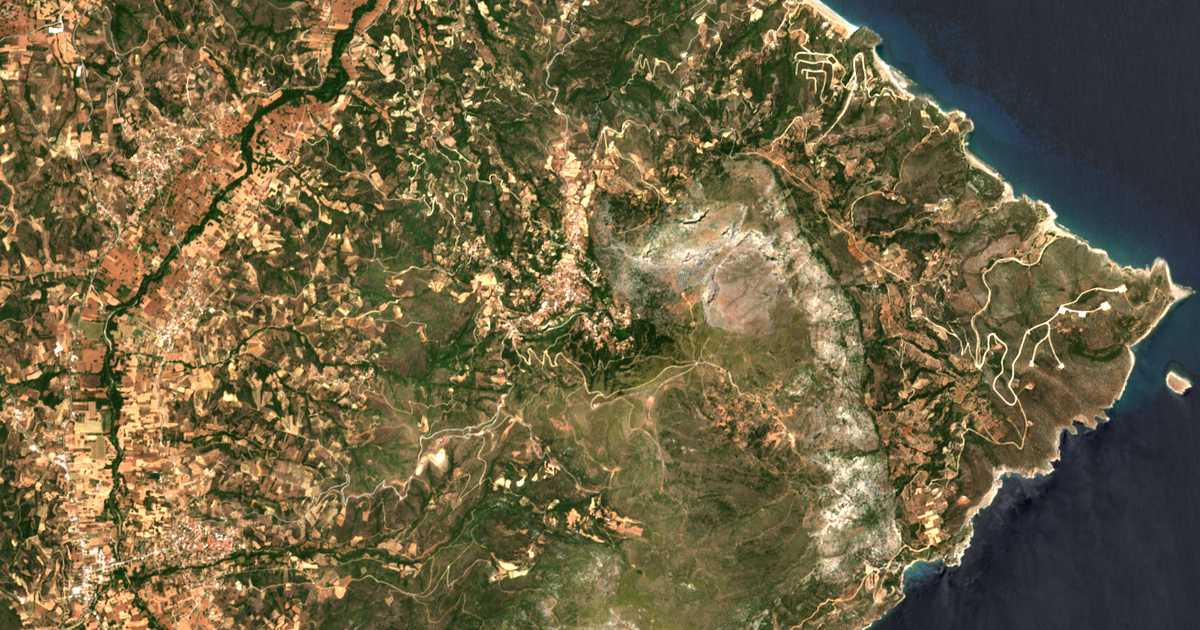 Satellitenkarte von Oktoniá