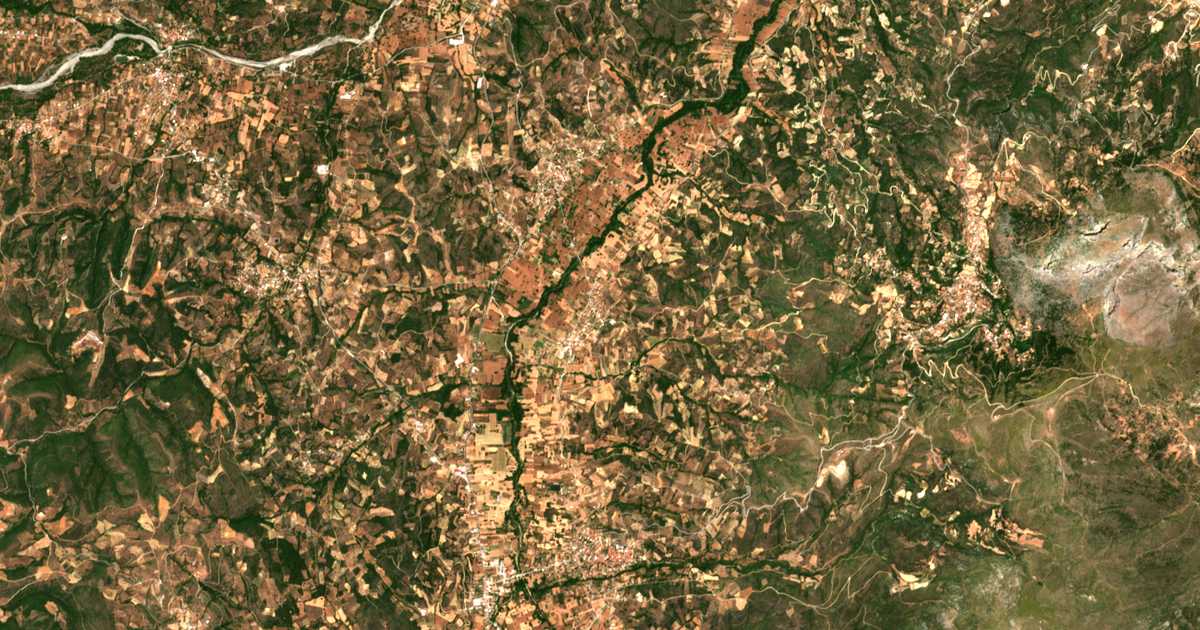 Satellitenkarte von Pyrgíon