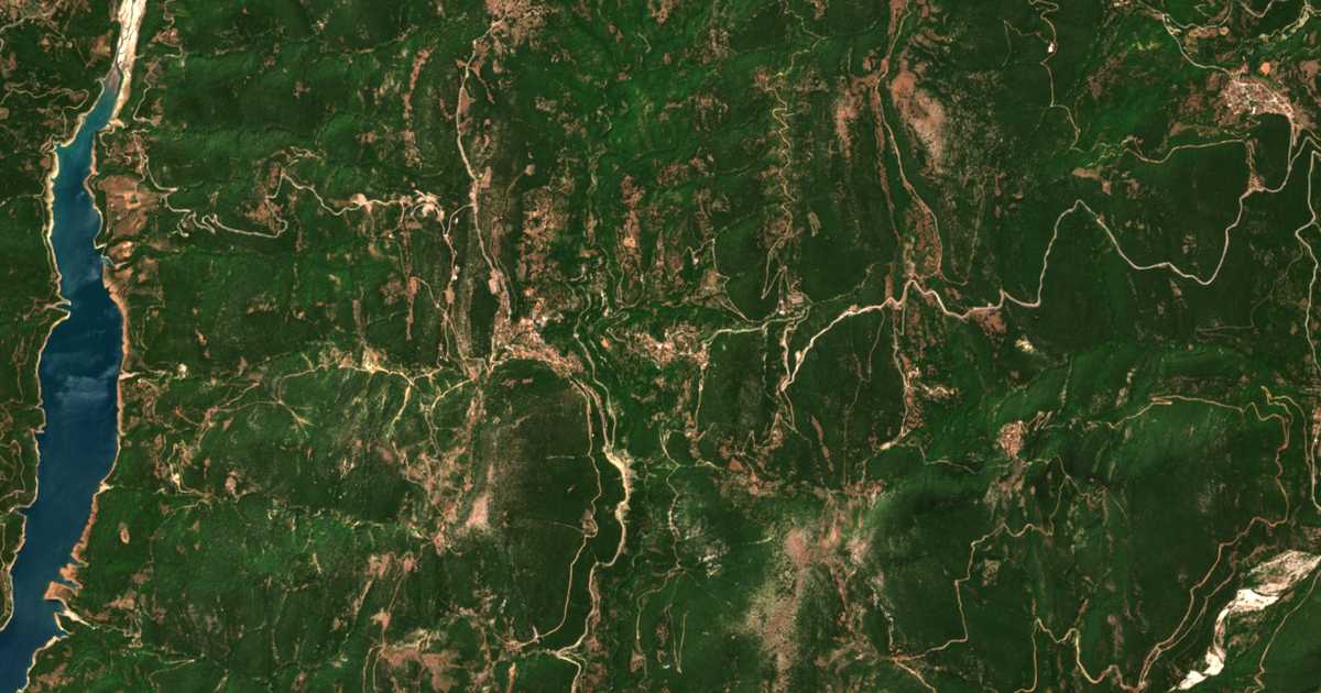 Satellitenkarte von Anatolikí Fragkísta