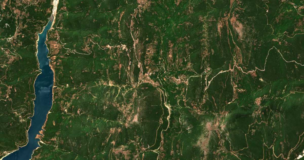 Satellitenkarte von Dytikí Fragkísta