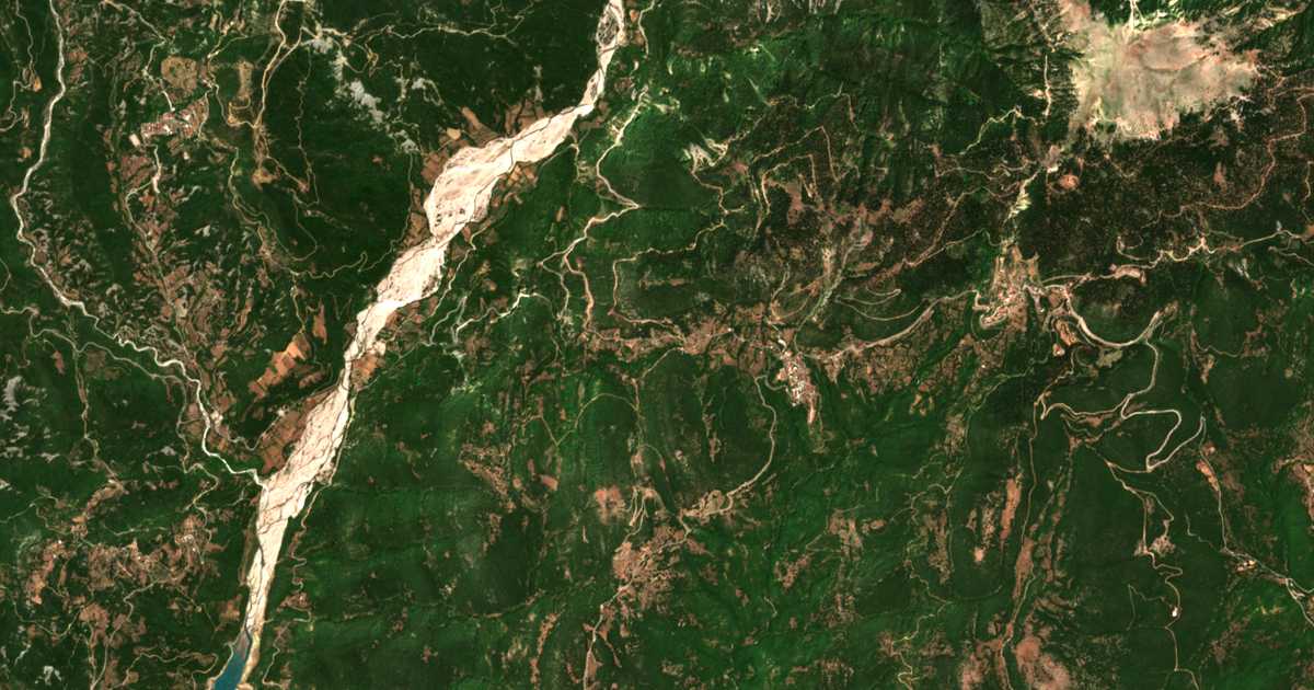Satellitenkarte von Kréntis