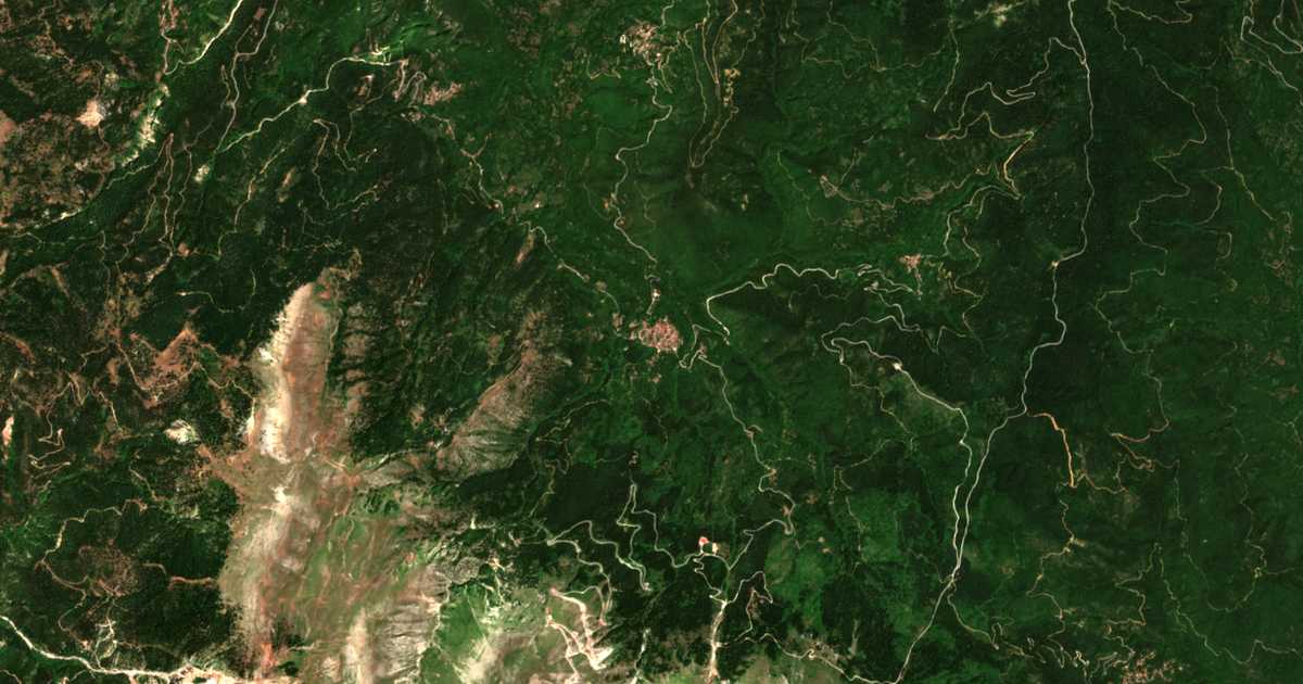 Satellitenkarte von Agía Triás