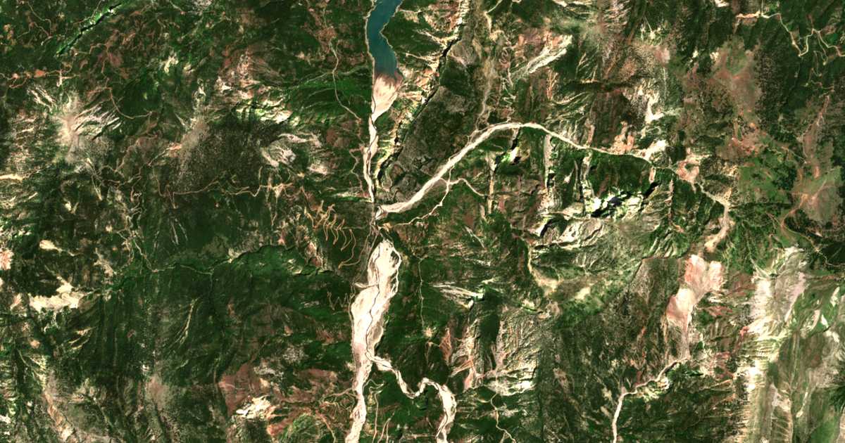 Satellitenkarte von Ampélia