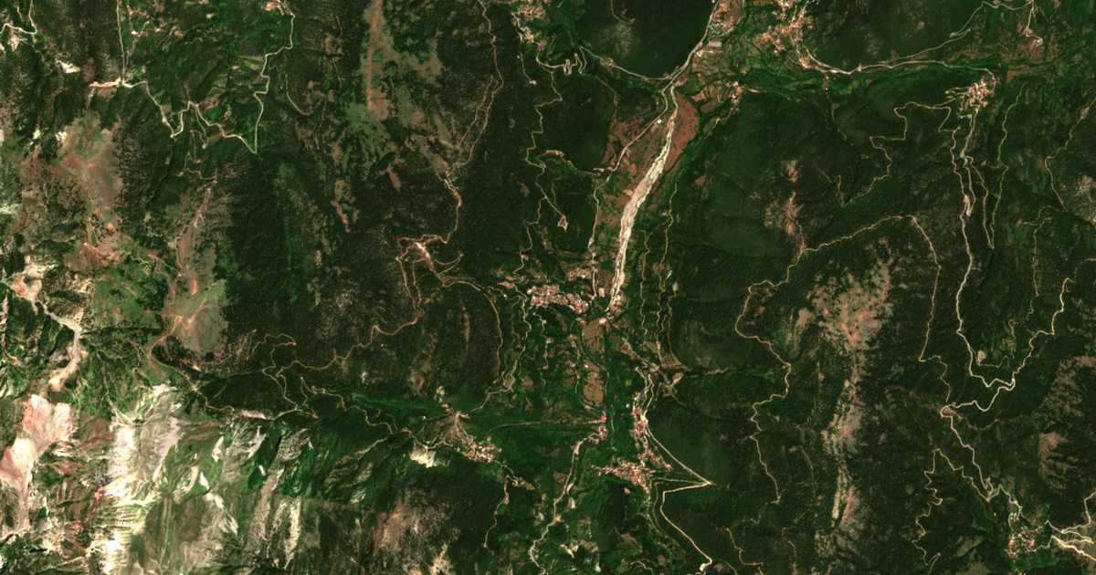 Satellitenkarte von Mikrón Choríon