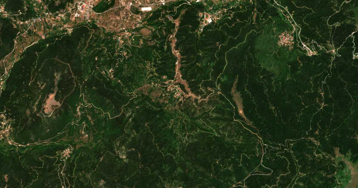 Satellitenkarte von Myríki