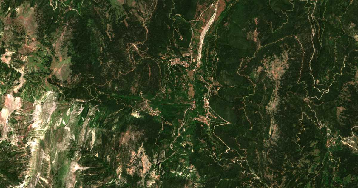 Satellitenkarte von Néon Mikrón Choríon