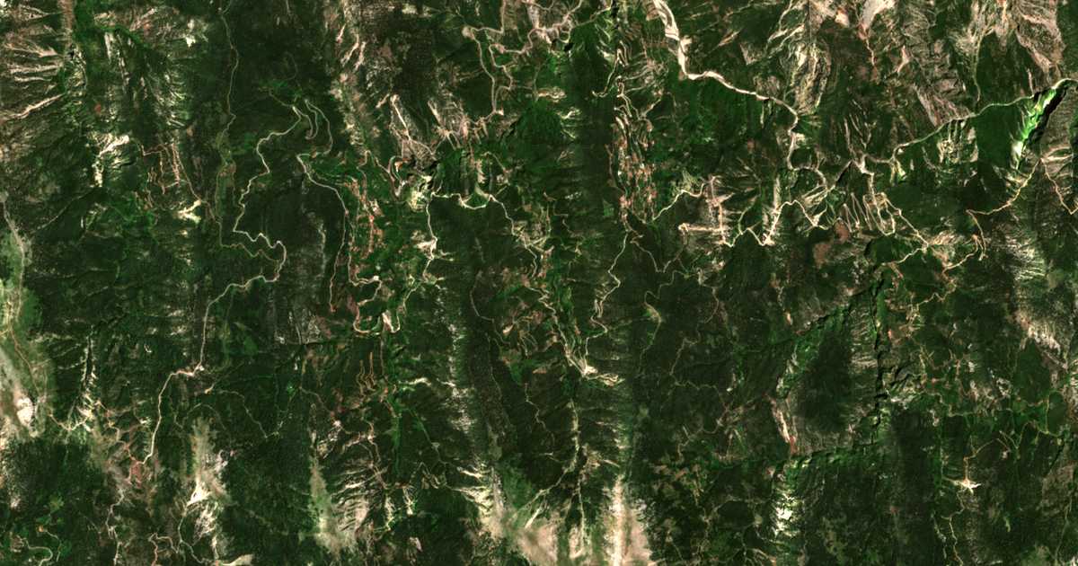 Satellitenkarte von Tórnos