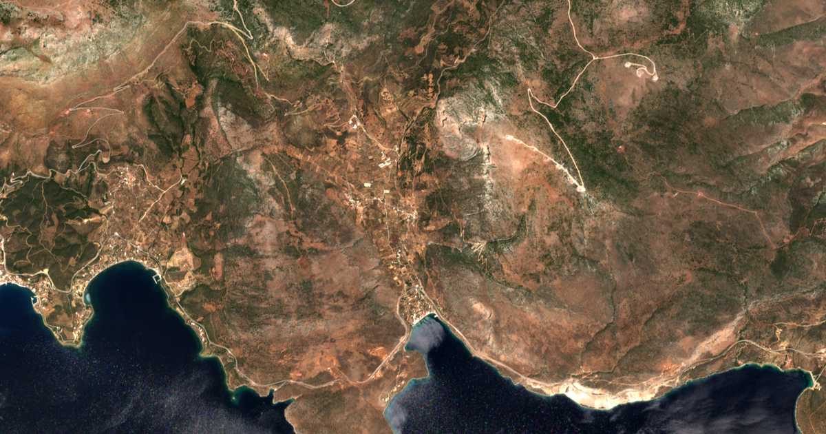 Satellitenkarte von Ágioi Pántes
